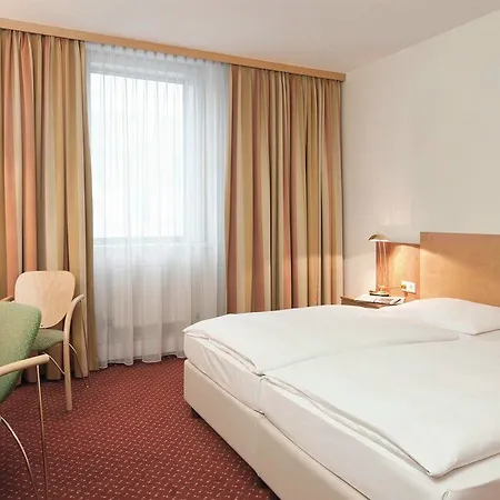 Austria Trend Salzburg West Hotell 4*